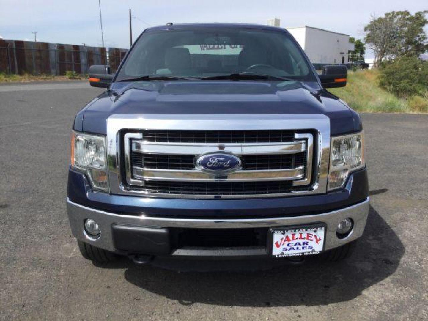 2013 BLUE /GRAY CLOTH Ford F-150 XLT SuperCrew 5.5-ft. Bed 4WD (1FTFW1ET6DF) with an 3.5L V6 TURBO engine, 6-Speed Automatic transmission, located at 1801 Main Street, Lewiston, 83501, (208) 743-9371, 46.417065, -117.004799 - Photo#19