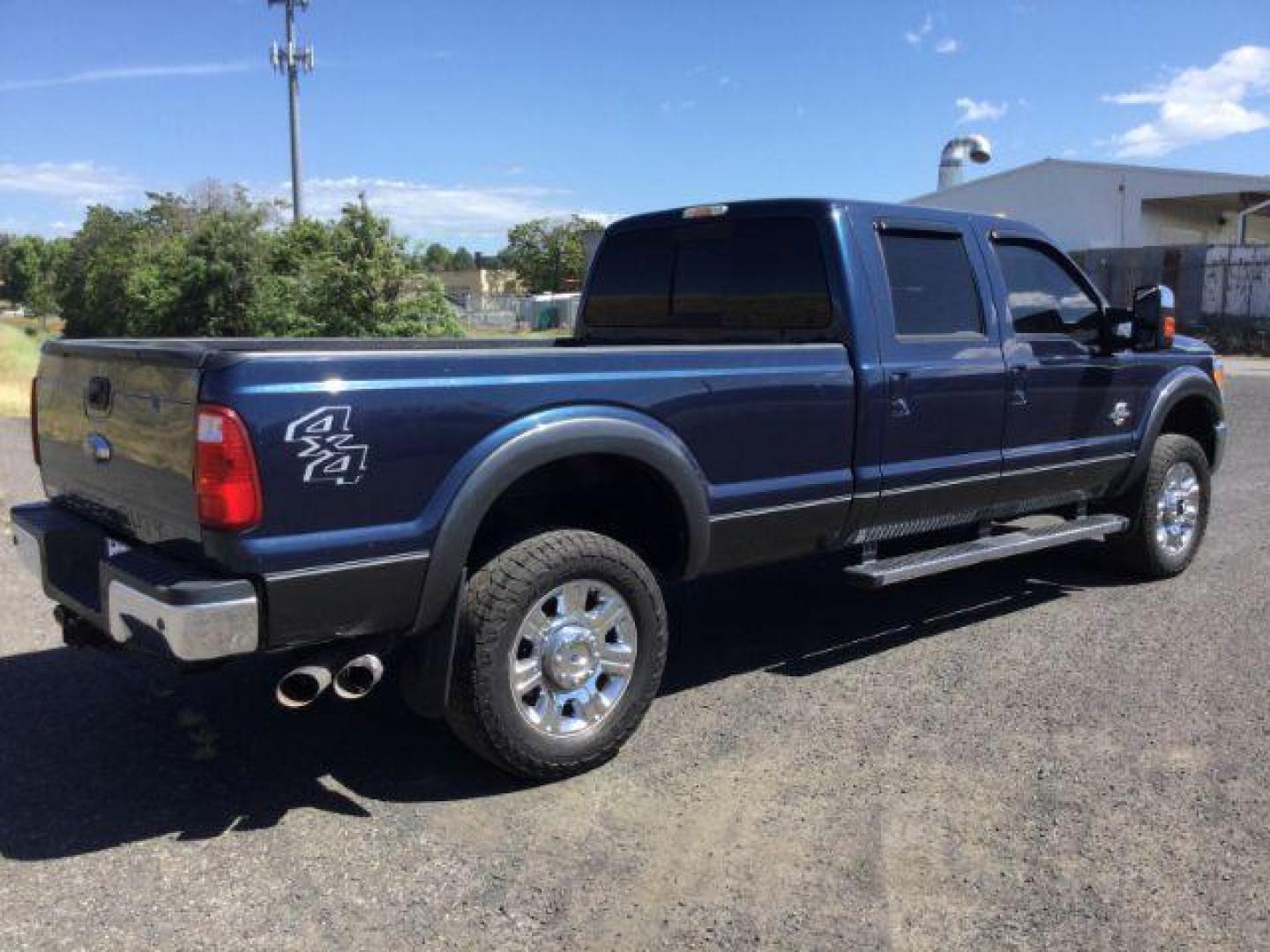 2015 Blue Jeans Metallic /BLACK LEATHER Ford F-350 SD Lariat Crew Cab Long Bed 4WD (1FT8W3BT8FE) with an 6.7L V8 OHV 16V DIESEL engine, 6-Speed Automatic transmission, located at 1801 Main Street, Lewiston, 83501, (208) 743-9371, 46.417065, -117.004799 - Photo#10