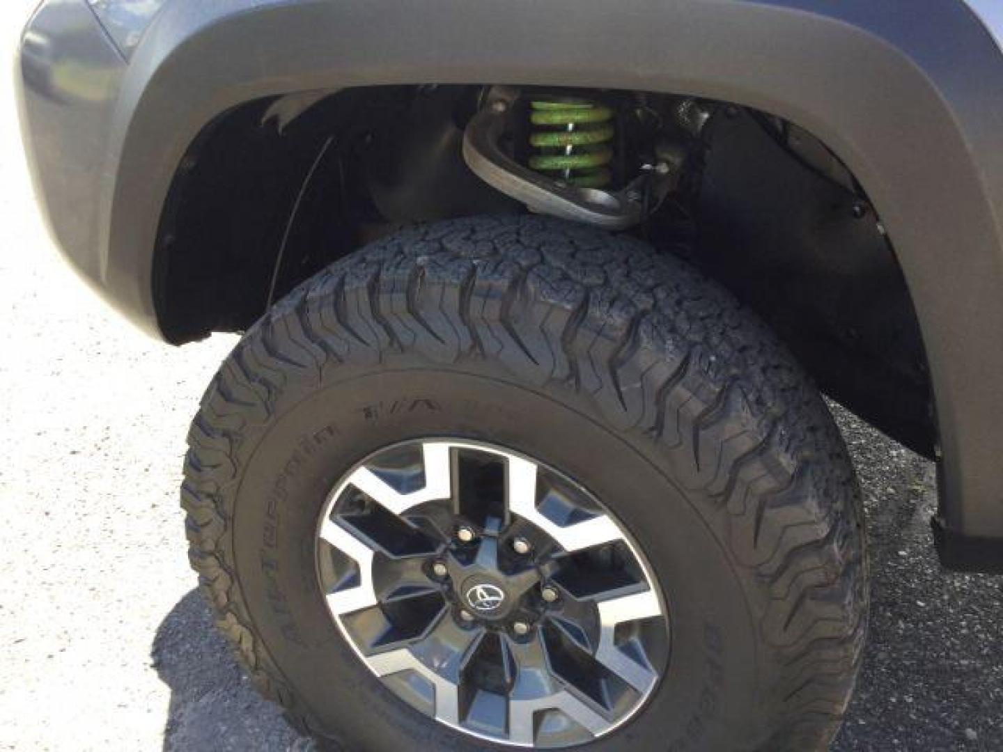 2019 Magnetic Gray Metallic /Black w/Caramel Accent Stitching, cloth Toyota Tacoma SR5 Double Cab Long Bed V6 6AT 4WD (5TFCZ5AN2KX) with an 3.5L V6 DOHC 24V engine, 6-Speed Manual Transmission transmission, located at 1801 Main Street, Lewiston, 83501, (208) 743-9371, 46.417065, -117.004799 - Photo#25