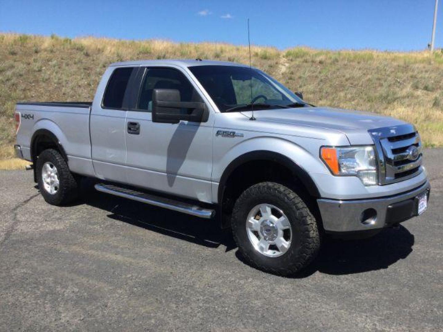 2011 Ingot Silver Ford F-150 XLT SuperCab 6.5-ft. Bed 4WD (1FTFX1EF9BF) with an 5.0L V8 engine, 6-Speed Automatic transmission, located at 1801 Main Street, Lewiston, 83501, (208) 743-9371, 46.417065, -117.004799 - Photo#10