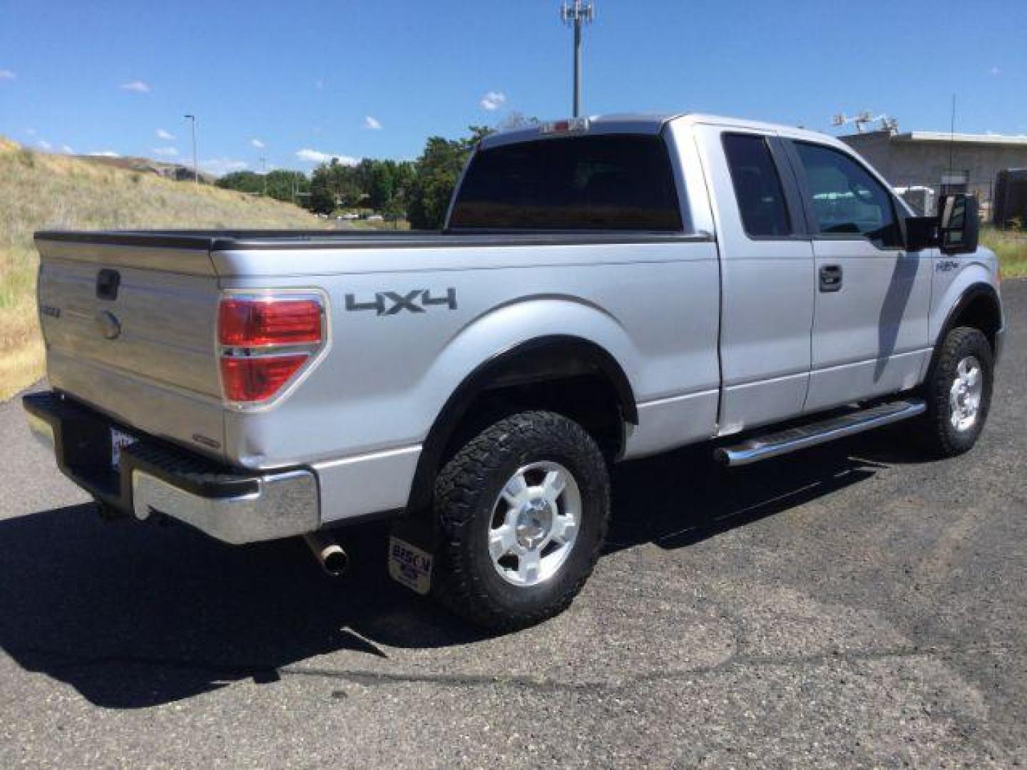 2011 Ingot Silver Ford F-150 XLT SuperCab 6.5-ft. Bed 4WD (1FTFX1EF9BF) with an 5.0L V8 engine, 6-Speed Automatic transmission, located at 1801 Main Street, Lewiston, 83501, (208) 743-9371, 46.417065, -117.004799 - Photo#12