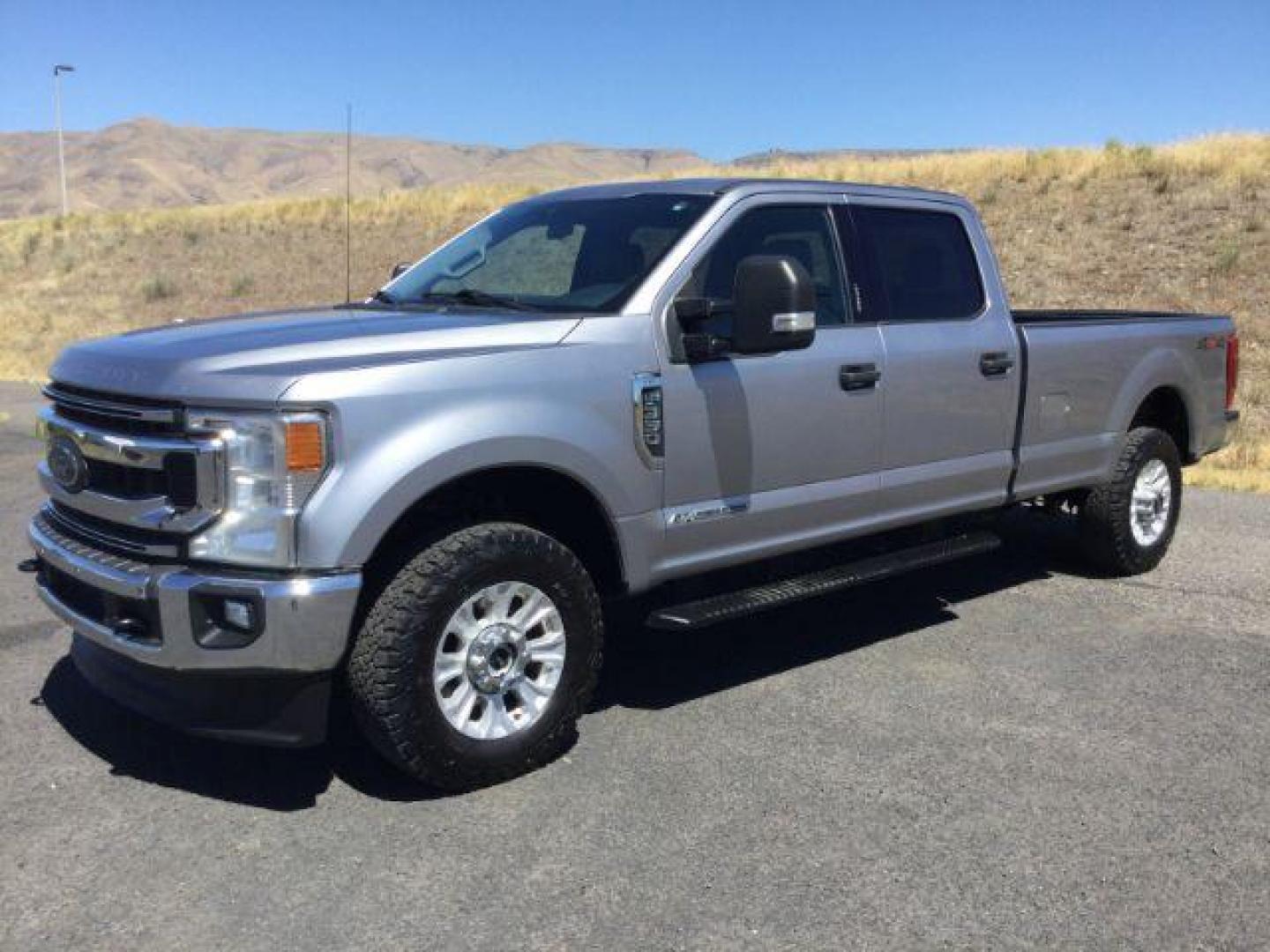 2020 Iconic Silver Metallic /Medium Earth Gray, cloth Ford F-350 SD XLT Crew Cab Long Bed 4WD (1FT8W3BT9LE) with an 6.7L V8 OHV 16V DIESEL engine, 10-speed automatic transmission, located at 1801 Main Street, Lewiston, 83501, (208) 743-9371, 46.417065, -117.004799 - Photo#0