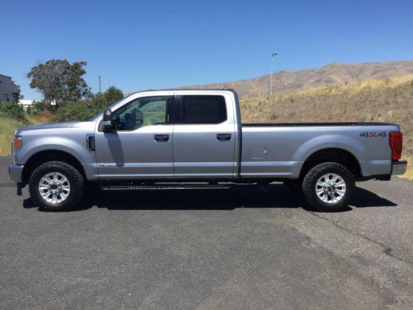 2020 Iconic Silver Metallic /Medium Earth Gray, cloth Ford F-350 SD XLT Crew Cab Long Bed 4WD (1FT8W3BT9LE) with an 6.7L V8 OHV 16V DIESEL engine, 10-speed automatic transmission, located at 1801 Main Street, Lewiston, 83501, (208) 743-9371, 46.417065, -117.004799 - Photo#1