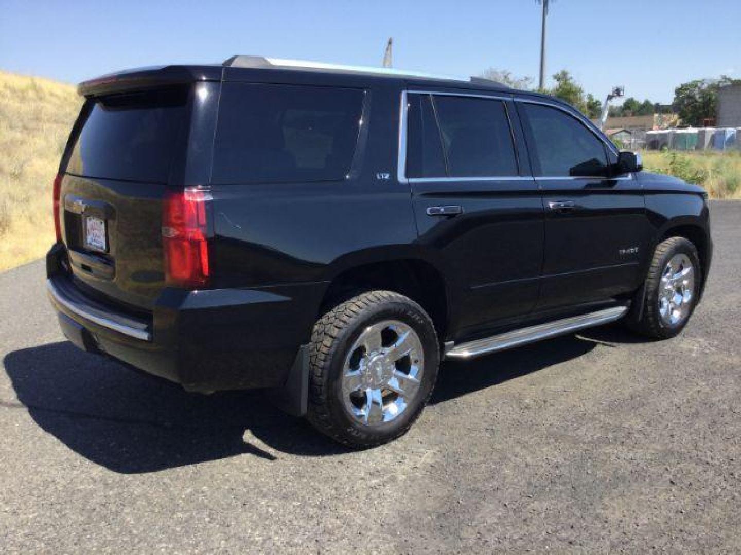 2015 Black /BLACK LEATHER Chevrolet Tahoe LTZ 4WD (1GNSKCKC5FR) with an 5.3L V8 OHV 16V engine, 6-Speed Automatic transmission, located at 1801 Main Street, Lewiston, 83501, (208) 743-9371, 46.417065, -117.004799 - Photo#11