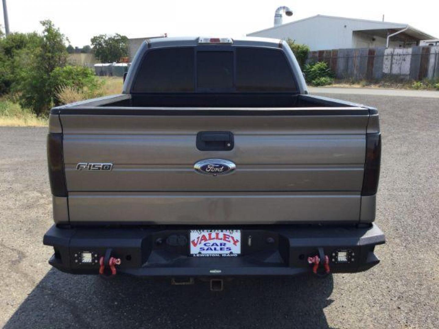 2012 Sterling Gray Metallic /Steel Gray Cloth Interior Ford F-150 XLT SuperCrew 5.5-ft. Bed 4WD (1FTFW1EF8CF) with an 5.0L V8 engine, 6-Speed Automatic transmission, located at 1801 Main Street, Lewiston, 83501, (208) 743-9371, 46.417065, -117.004799 - Photo#12