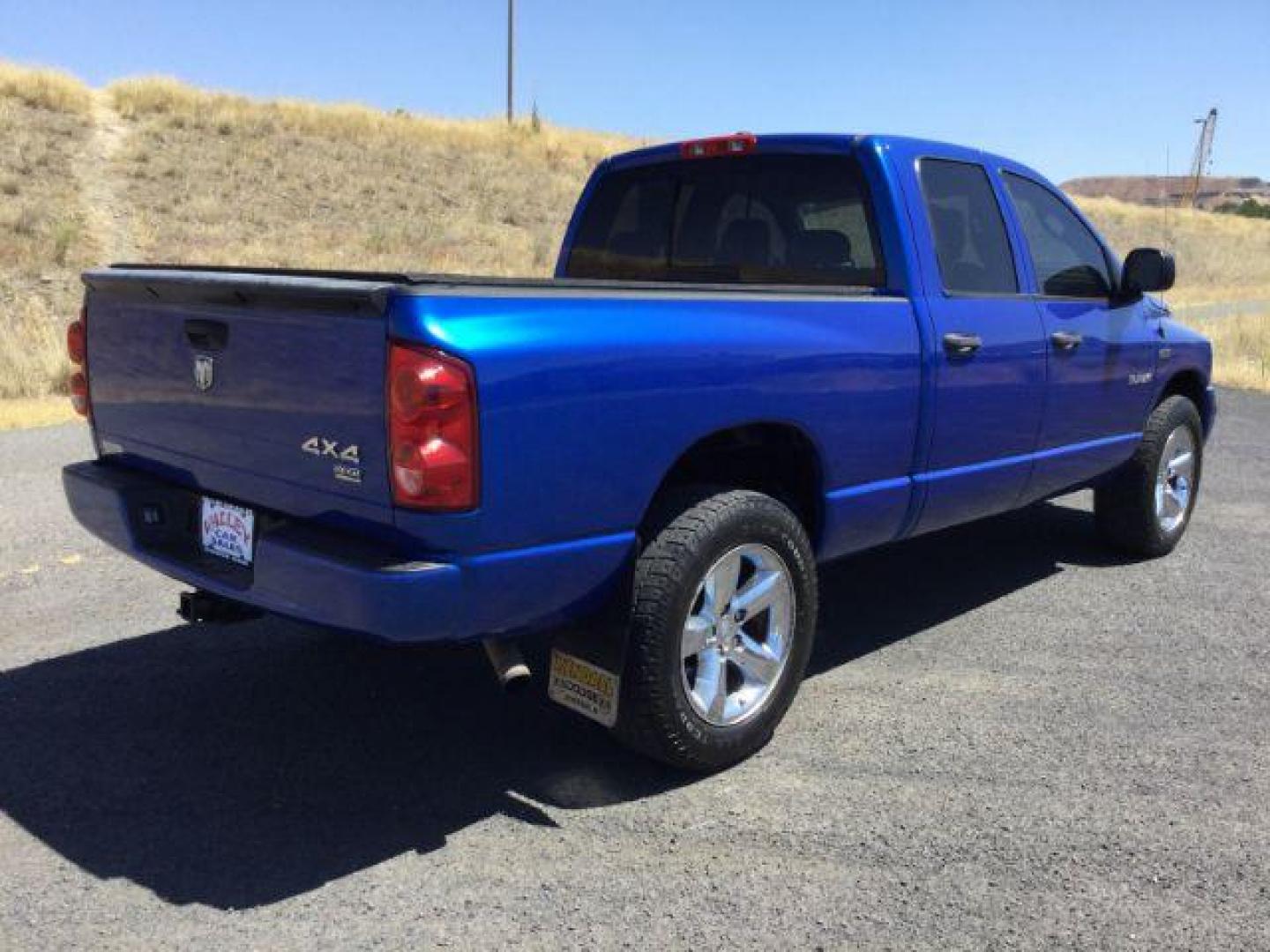 2008 Electric Blue Pearl /Medium Slate Gray Cloth Interior Dodge Ram 1500 SLT Quad Cab 4WD (1D7HU18228J) with an 5.7L V8 OHV 16V engine, 5-Speed Automatic transmission, located at 1801 Main Street, Lewiston, 83501, (208) 743-9371, 46.417065, -117.004799 - Photo#10