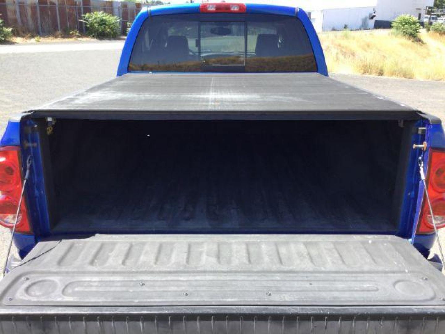 2008 Electric Blue Pearl /Medium Slate Gray Cloth Interior Dodge Ram 1500 SLT Quad Cab 4WD (1D7HU18228J) with an 5.7L V8 OHV 16V engine, 5-Speed Automatic transmission, located at 1801 Main Street, Lewiston, 83501, (208) 743-9371, 46.417065, -117.004799 - Photo#15