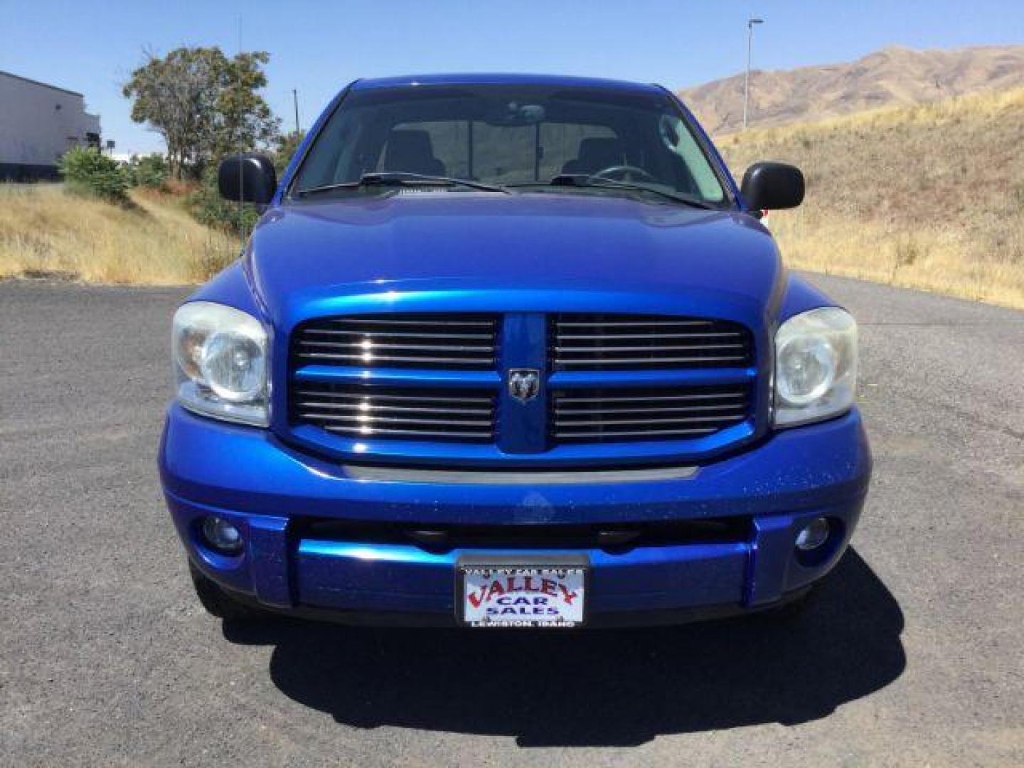 2008 Electric Blue Pearl /Medium Slate Gray Cloth Interior Dodge Ram 1500 SLT Quad Cab 4WD (1D7HU18228J) with an 5.7L V8 OHV 16V engine, 5-Speed Automatic transmission, located at 1801 Main Street, Lewiston, 83501, (208) 743-9371, 46.417065, -117.004799 - Photo#6