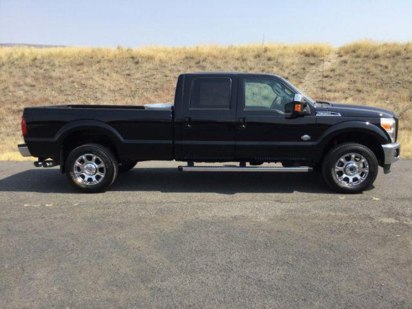 2016 BLACK /King Ranch Brown Leather Seats Ford F-350 SD King Ranch Long Bed Crew 4x4 (1FT8W3BT8GE) with an 6.7L V8 OHV 16V DIESEL engine, 6-Speed Automatic transmission, located at 1801 Main Street, Lewiston, 83501, (208) 743-9371, 46.417065, -117.004799 - Photo#12