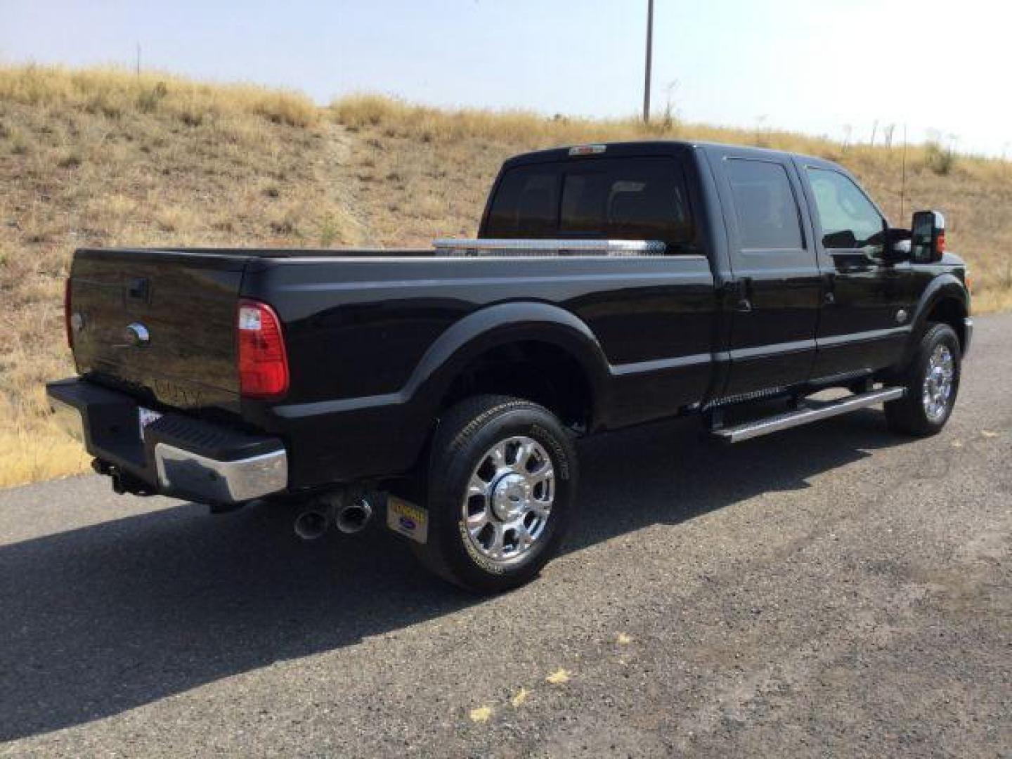 2016 BLACK /King Ranch Brown Leather Seats Ford F-350 SD King Ranch Long Bed Crew 4x4 (1FT8W3BT8GE) with an 6.7L V8 OHV 16V DIESEL engine, 6-Speed Automatic transmission, located at 1801 Main Street, Lewiston, 83501, (208) 743-9371, 46.417065, -117.004799 - Photo#13