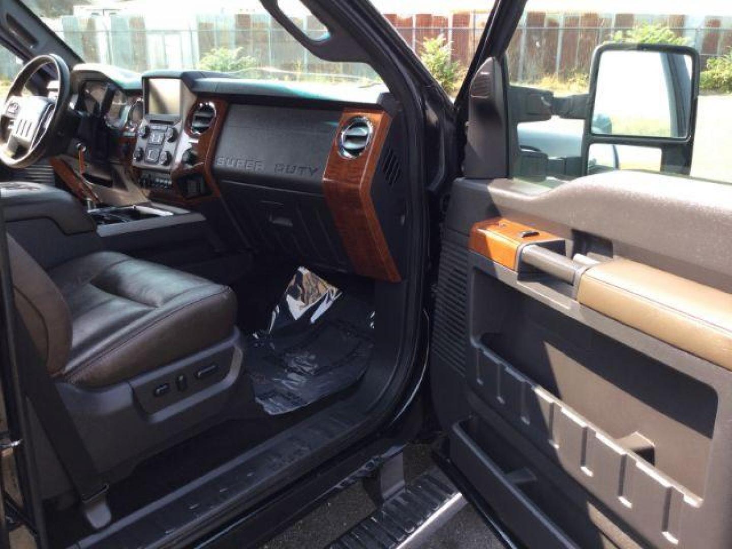 2016 BLACK /King Ranch Brown Leather Seats Ford F-350 SD King Ranch Long Bed Crew 4x4 (1FT8W3BT8GE) with an 6.7L V8 OHV 16V DIESEL engine, 6-Speed Automatic transmission, located at 1801 Main Street, Lewiston, 83501, (208) 743-9371, 46.417065, -117.004799 - Photo#5