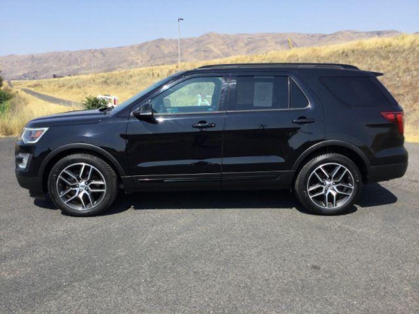 2016 Absolute Black /Ebony Black w/Red Accent Stitching, premium leathe Ford Explorer Sport 4WD (1FM5K8GTXGG) with an 3.5L V6 DOHC 24V engine, 6-Speed Automatic transmission, located at 1801 Main Street, Lewiston, 83501, (208) 743-9371, 46.417065, -117.004799 - Photo#1