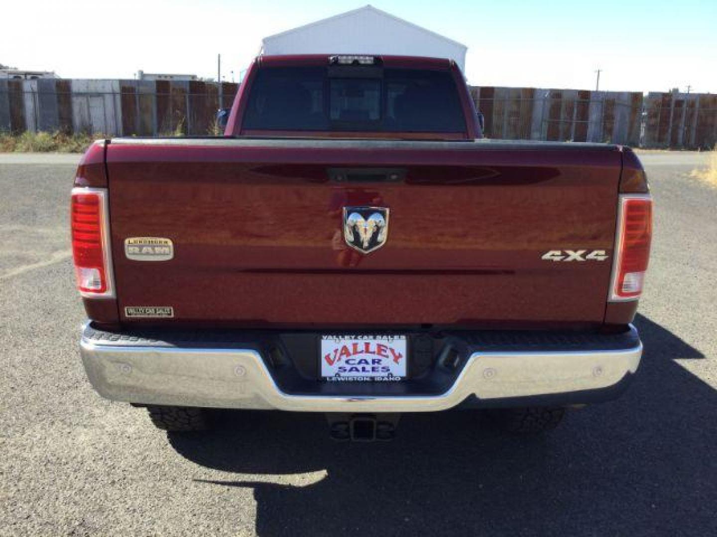 2016 Delmonico Red Pearl Coat /Canyon Brown/Light Frost Beige, premium leather RAM 3500 Longhorn Crew Cab LWB 4WD (3C63R3KLXGG) with an 6.7L L6 OHV 24V TURBO DIESEL engine, 6-Speed Automatic transmission, located at 1801 Main Street, Lewiston, 83501, (208) 743-9371, 46.417065, -117.004799 - Photo#20