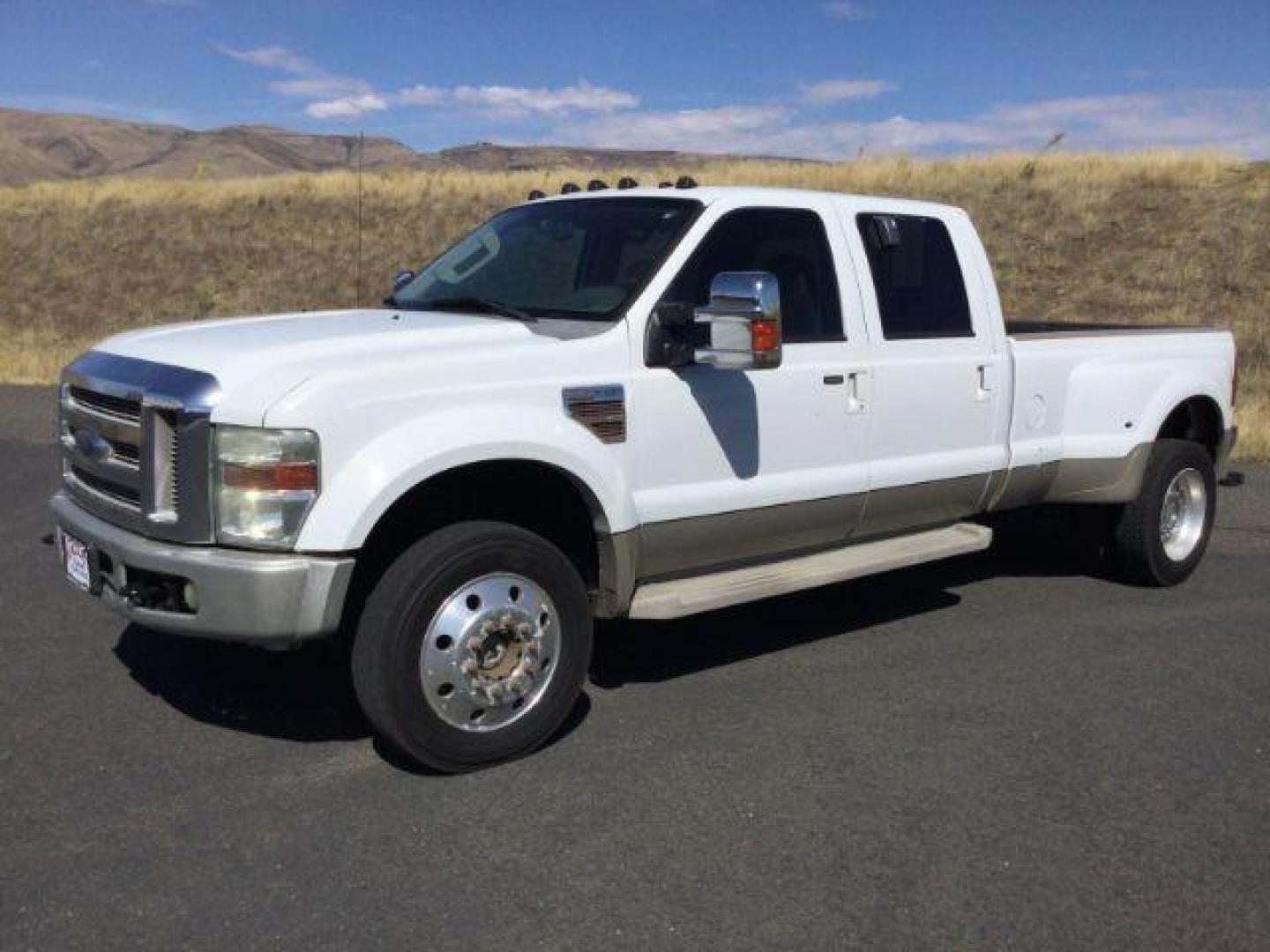 2008 Ford F-450 SD Lariat Crew Cab 4WD (1FTXW43R88E) with an 6.4L V8 OHV 32V TURBO DIESEL engine, located at 1801 Main Street, Lewiston, 83501, (208) 743-9371, 46.417065, -117.004799 - Photo#0