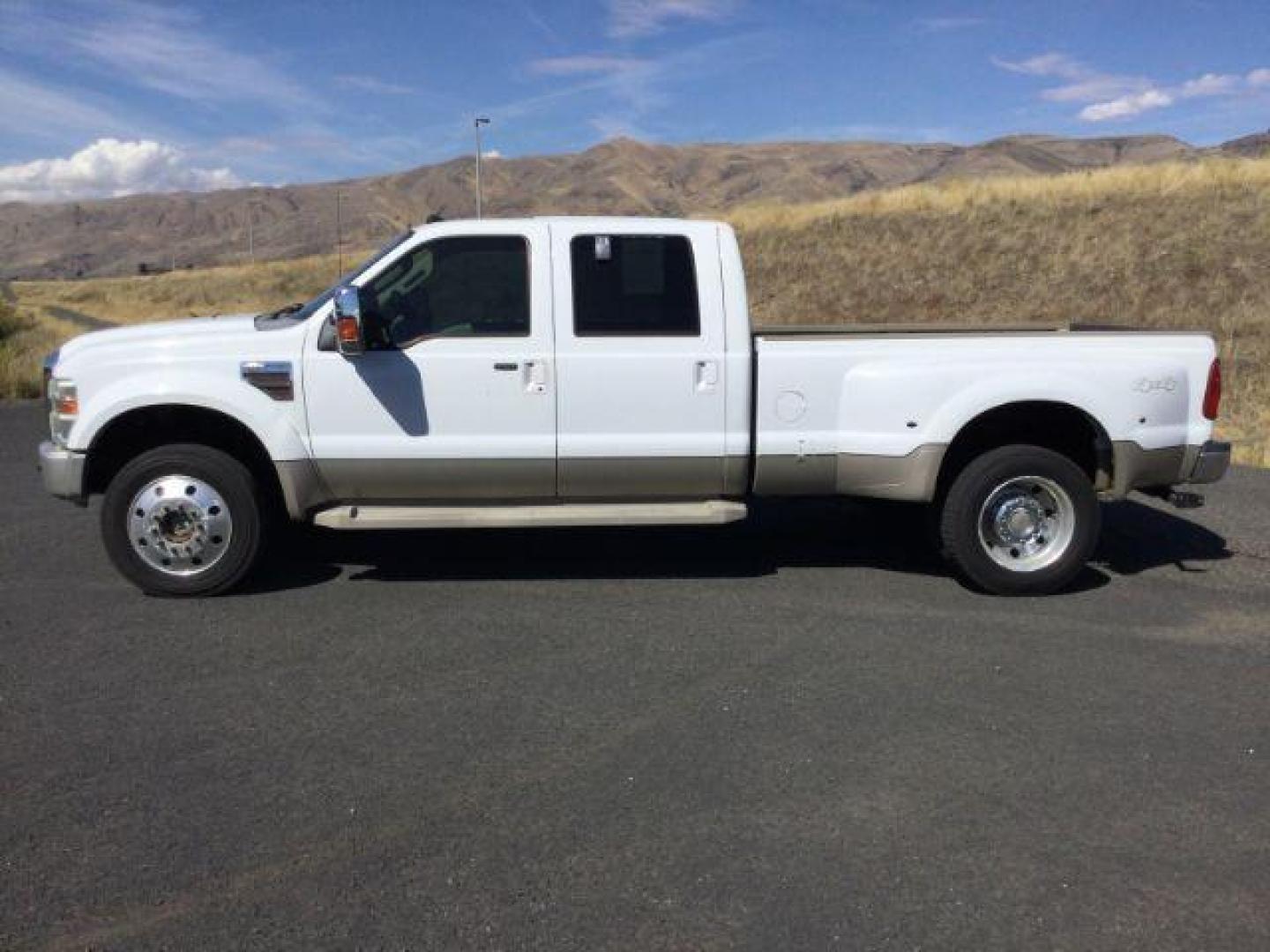 2008 Ford F-450 SD Lariat Crew Cab 4WD (1FTXW43R88E) with an 6.4L V8 OHV 32V TURBO DIESEL engine, located at 1801 Main Street, Lewiston, 83501, (208) 743-9371, 46.417065, -117.004799 - Photo#1