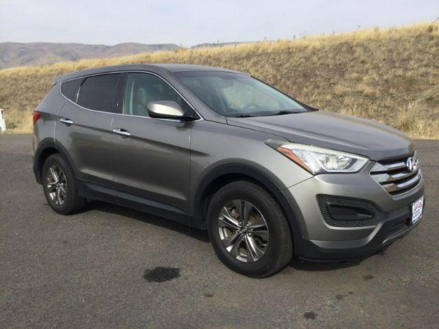 2013 Mineral Gray /Gray Hyundai Santa Fe Sport 2.4 AWD (5XYZTDLB3DG) with an 2.4L L4 DOHC 16V engine, 6-Speed Automatic transmission, located at 1801 Main Street, Lewiston, 83501, (208) 743-9371, 46.417065, -117.004799 - Photo#7