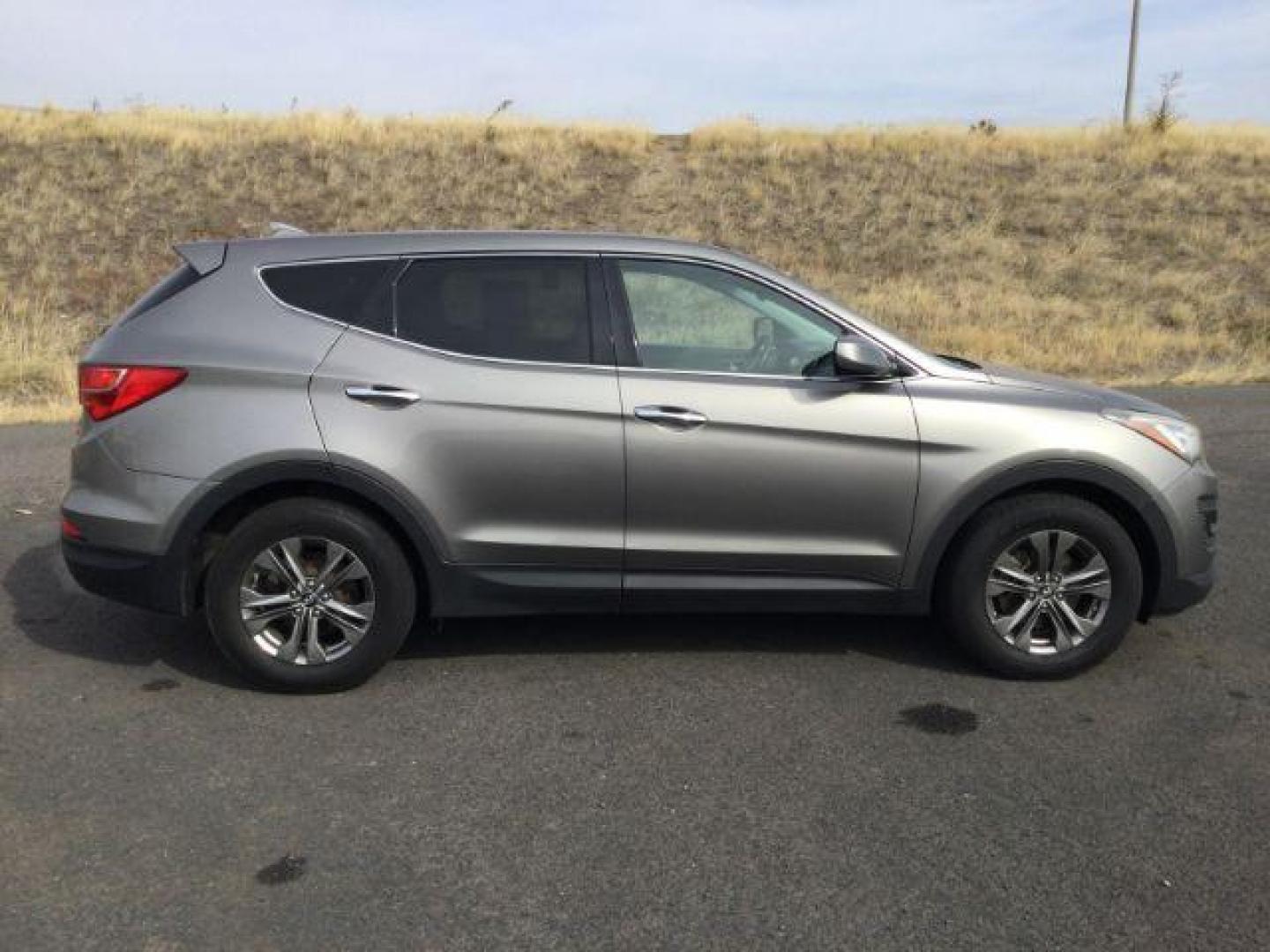 2013 Mineral Gray /Gray Hyundai Santa Fe Sport 2.4 AWD (5XYZTDLB3DG) with an 2.4L L4 DOHC 16V engine, 6-Speed Automatic transmission, located at 1801 Main Street, Lewiston, 83501, (208) 743-9371, 46.417065, -117.004799 - Photo#8