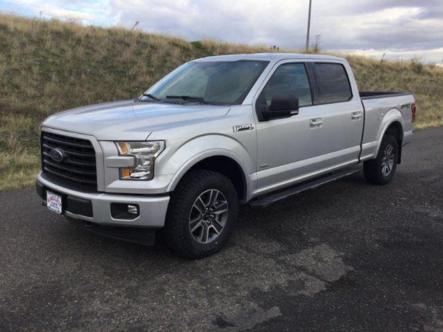 2017 Ingot Silver Metallic /Black, premium cloth Ford F-150 XLT SuperCrew 6.5-ft. Bed 4WD (1FTFW1EG3HK) with an 3.5 V6 engine, 10-speed automatic transmission, located at 1801 Main Street, Lewiston, 83501, (208) 743-9371, 46.417065, -117.004799 - Photo#0