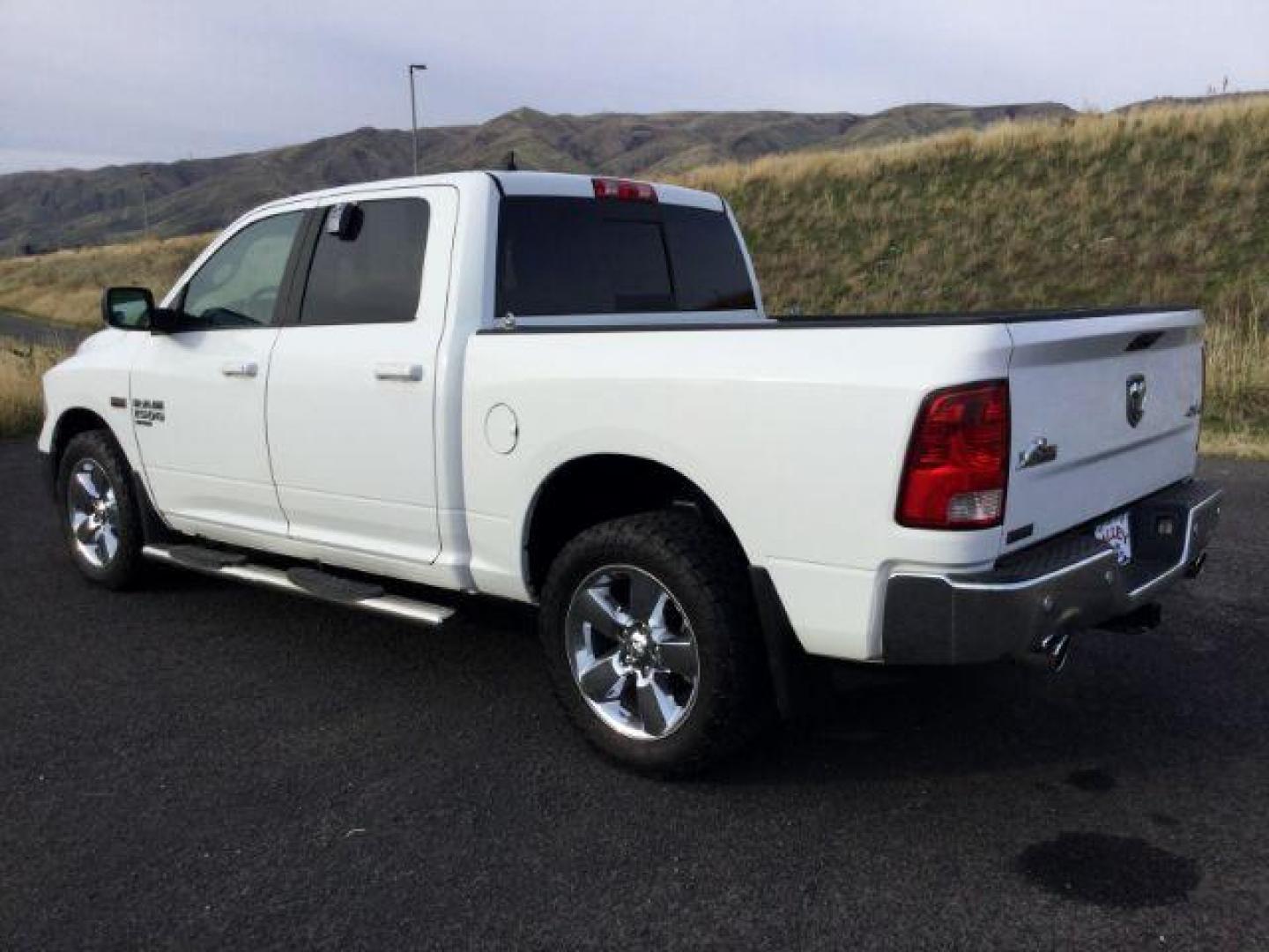 2019 Bright White Clear Coat /Black/Diesel Gray, cloth RAM 1500 Classic Tradesman Crew Cab SWB 4WD (1C6RR7LT2KS) with an 5.7L V8 OHV 16V engine, 8-Speed Automatic transmission, located at 1801 Main Street, Lewiston, 83501, (208) 743-9371, 46.417065, -117.004799 - Photo#2