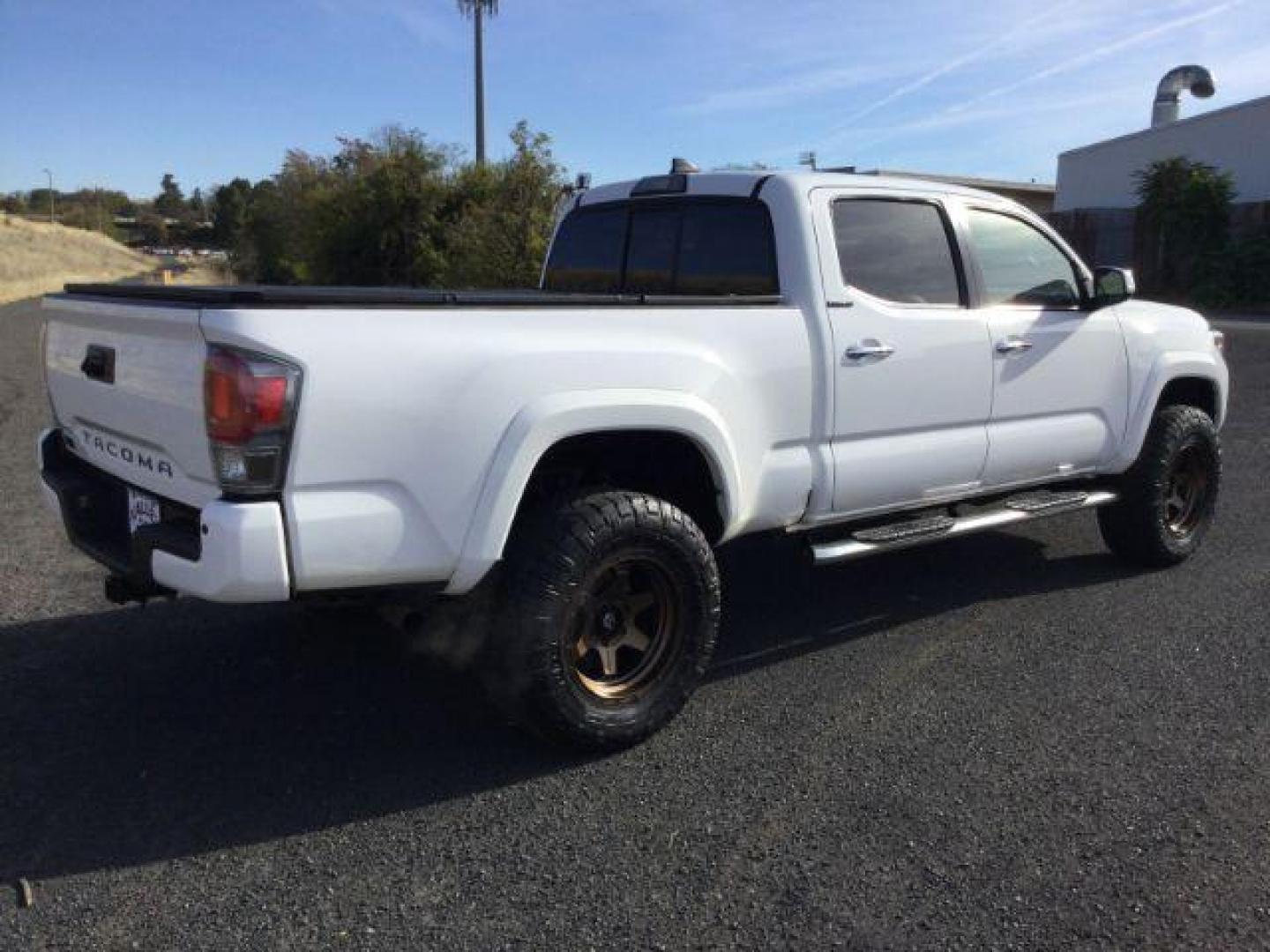 2016 Super White /Hickory, leather Toyota Tacoma Limited Double Cab Super Long Bed V6 5AT 4WD (5TFHZ5BN2GX) with an 3.5L V6 DOHC 24V engine, 6-Speed Automatic transmission, located at 1801 Main Street, Lewiston, 83501, (208) 743-9371, 46.417065, -117.004799 - Photo#11