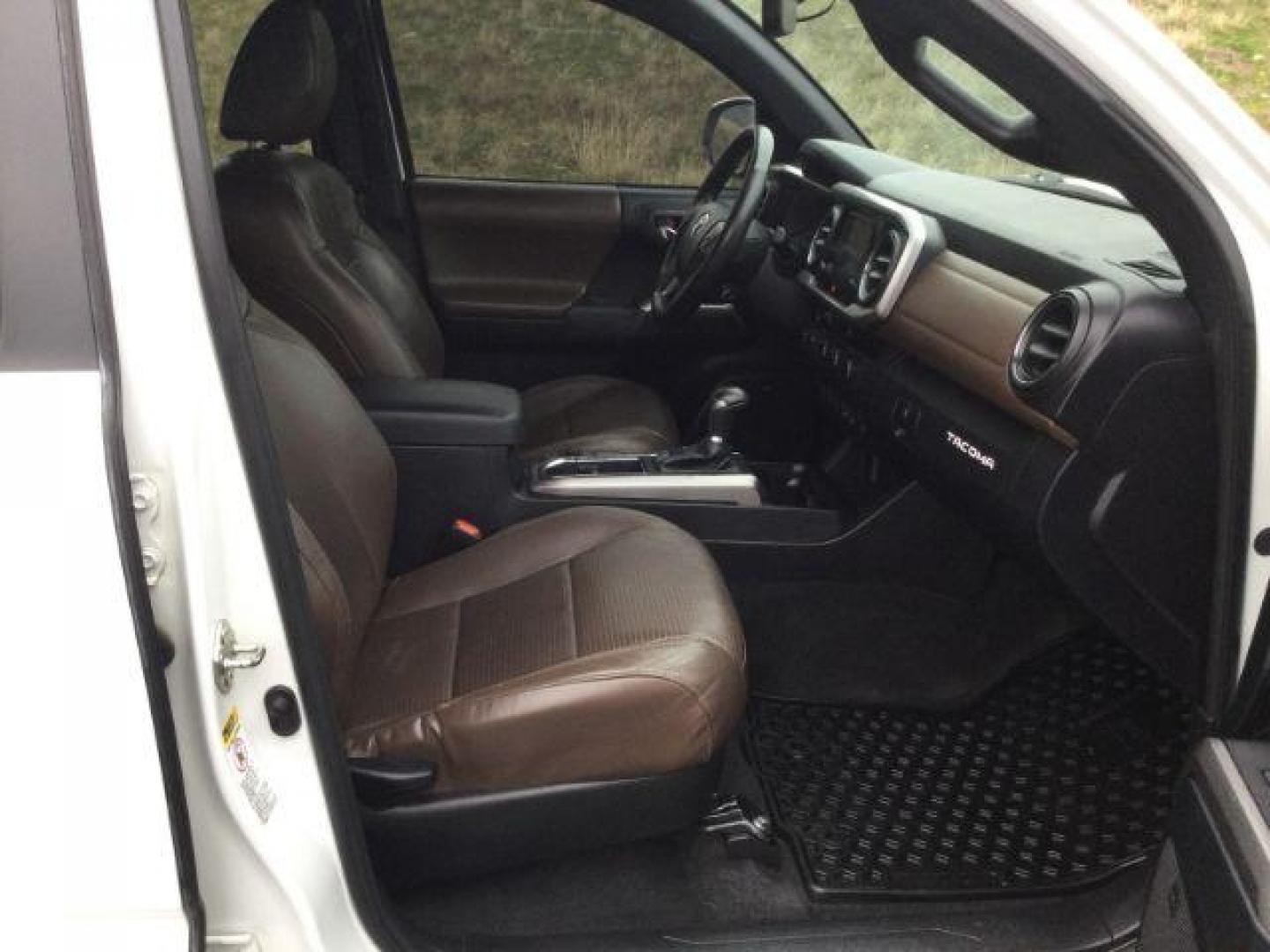 2016 Super White /Hickory, leather Toyota Tacoma Limited Double Cab Super Long Bed V6 5AT 4WD (5TFHZ5BN2GX) with an 3.5L V6 DOHC 24V engine, 6-Speed Automatic transmission, located at 1801 Main Street, Lewiston, 83501, (208) 743-9371, 46.417065, -117.004799 - Photo#18