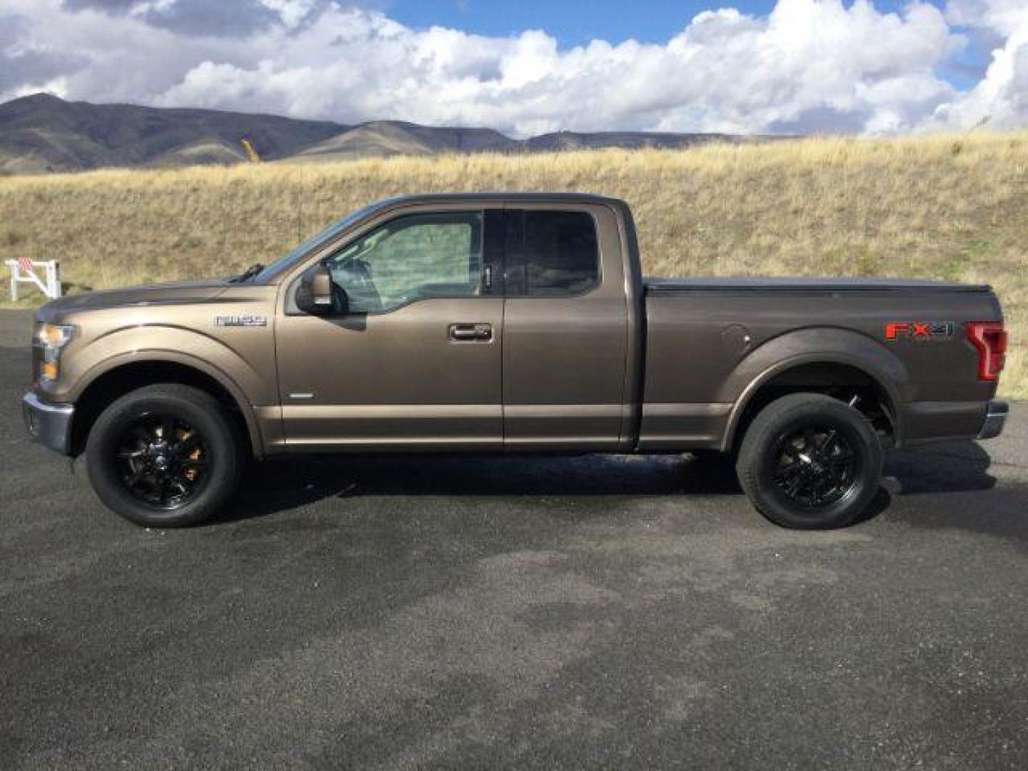 2016 Caribou Metallic /Medium Light Camel, leather Ford F-150 Lariat SuperCab 6.5-ft. 4WD (1FTEX1EP2GF) with an 2.7L V6 DOHC 24V engine, 6-Speed Automatic transmission, located at 1801 Main Street, Lewiston, 83501, (208) 743-9371, 46.417065, -117.004799 - Photo#1