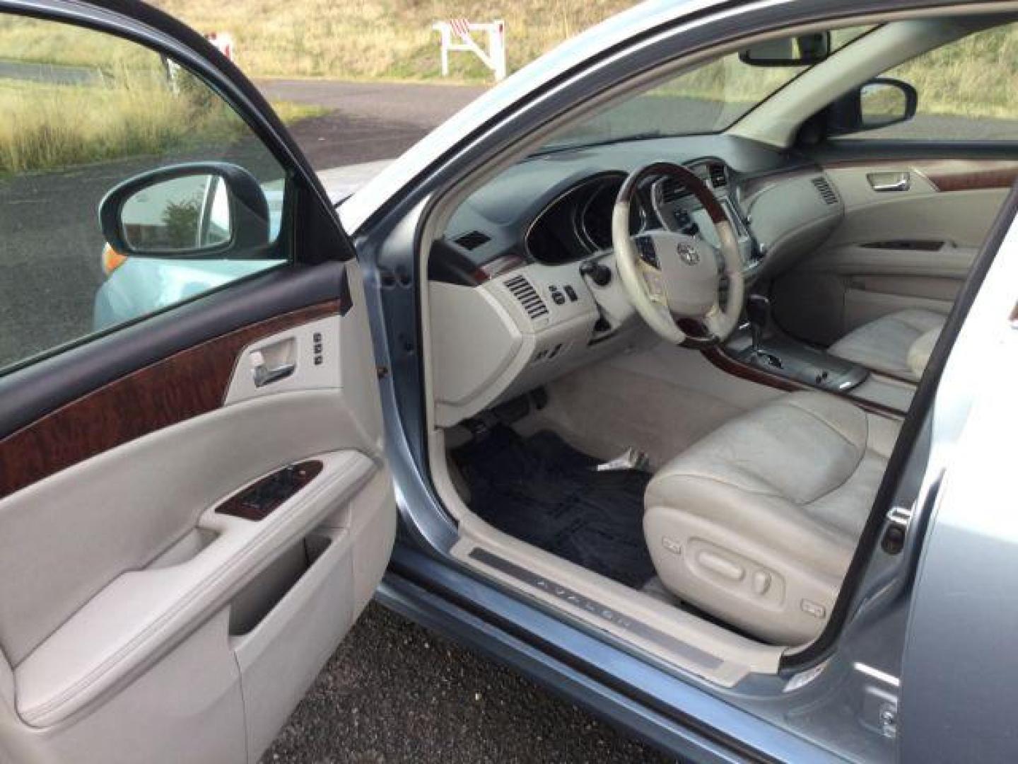 2011 Blue /Light Gray Leather Interior Toyota Avalon Limited (4T1BK3DB8BU) with an 3.5L V6 DOHC 24V engine, 6-Speed Automatic transmission, located at 1801 Main Street, Lewiston, 83501, (208) 743-9371, 46.417065, -117.004799 - Photo#3