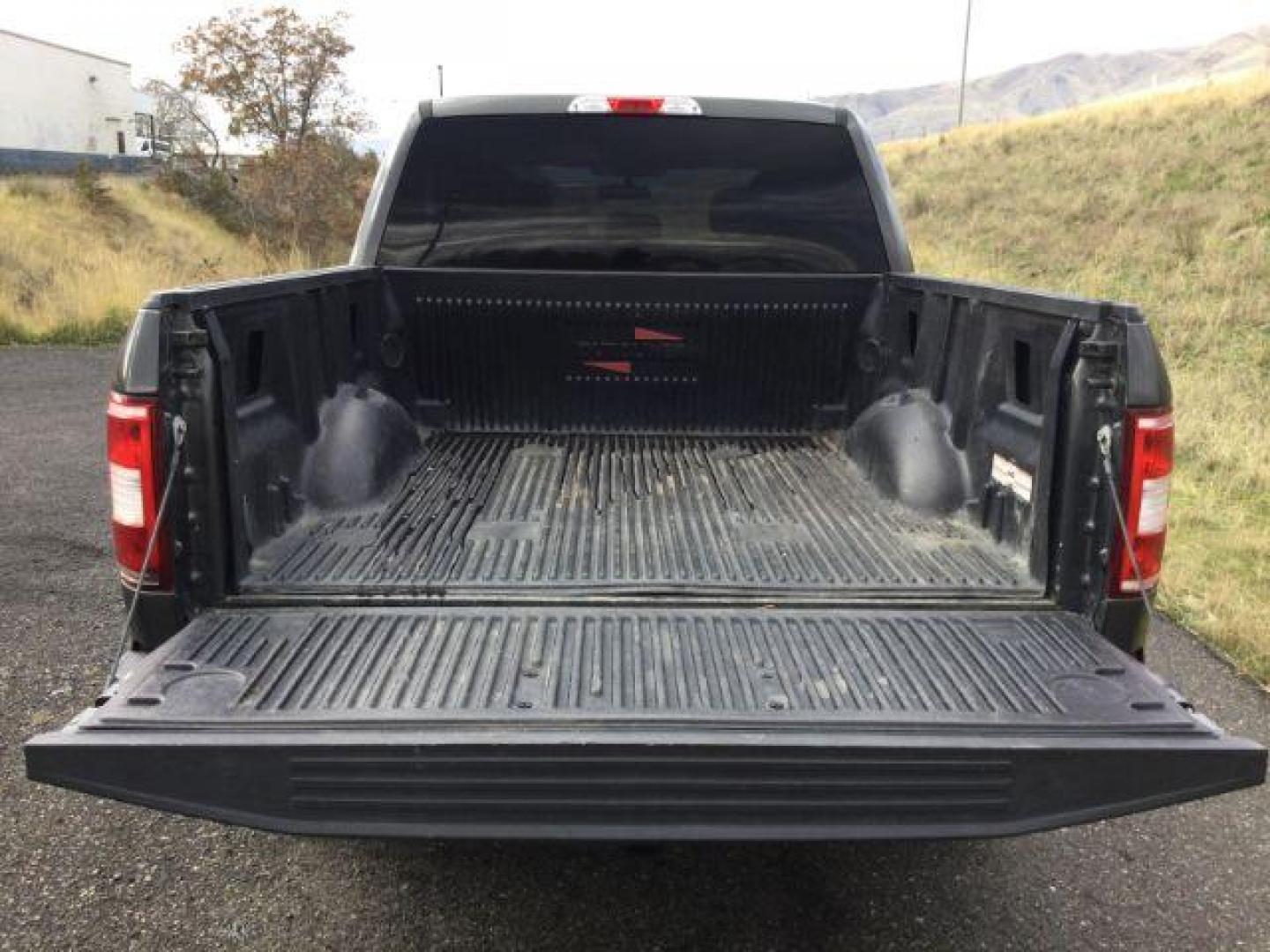 2019 Magnetic Metallic /Medium Earth Gray, cloth Ford F-150 XLT SuperCrew 5.5-ft. Bed 4WD (1FTEW1E53KK) with an 5.0L V8 OHV 32V engine, 10 speed automatic transmission, located at 1801 Main Street, Lewiston, 83501, (208) 743-9371, 46.417065, -117.004799 - Photo#7