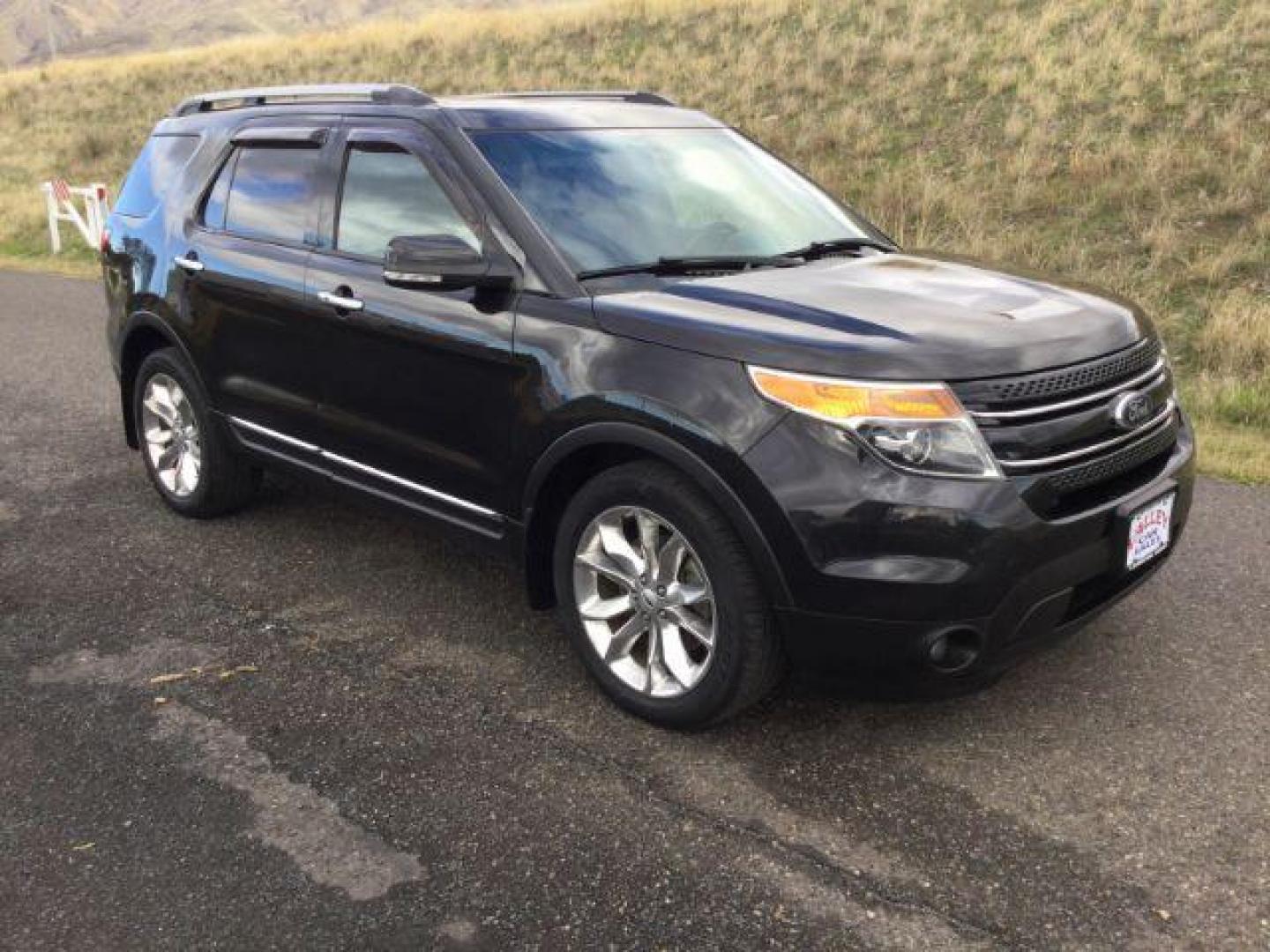 2015 Tuxedo Black Metallic /Charcoal Black, premium leather Ford Explorer Limited 4WD (1FM5K8F87FG) with an 3.5L V6 DOHC 24V engine, 6-Speed Automatic transmission, located at 1801 Main Street, Lewiston, 83501, (208) 743-9371, 46.417065, -117.004799 - Photo#20