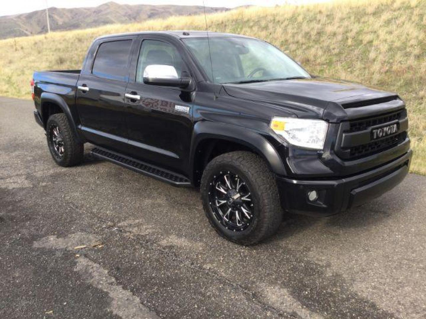 2016 Midnight Black Metallic /Black, premium leather Toyota Tundra Platinum CrewMax 5.7L 4WD (5TFAY5F14GX) with an 5.7L V8 DOHC 32V engine, 6-Speed Automatic transmission, located at 1801 Main Street, Lewiston, 83501, (208) 743-9371, 46.417065, -117.004799 - Photo#25