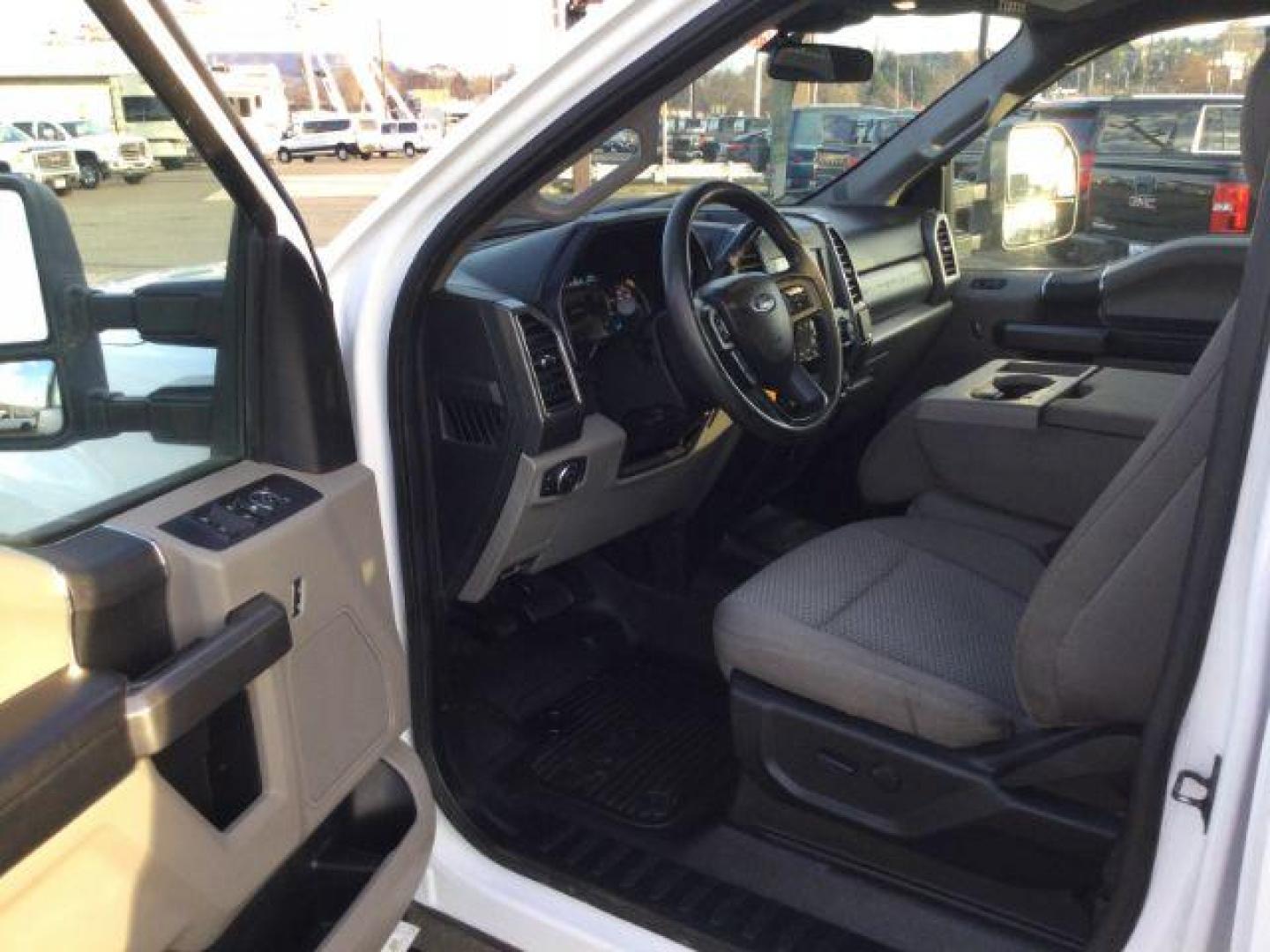 2021 Oxford White /Medium Earth Gray Ford F-350 SD XLT Crew Cab Long Bed 4WD (1FT8W3BT0ME) with an 6.7L V8 OHV 16V DIESEL engine, 10-speed automatic transmission, located at 1801 Main Street, Lewiston, 83501, (208) 743-9371, 46.417065, -117.004799 - Photo#3