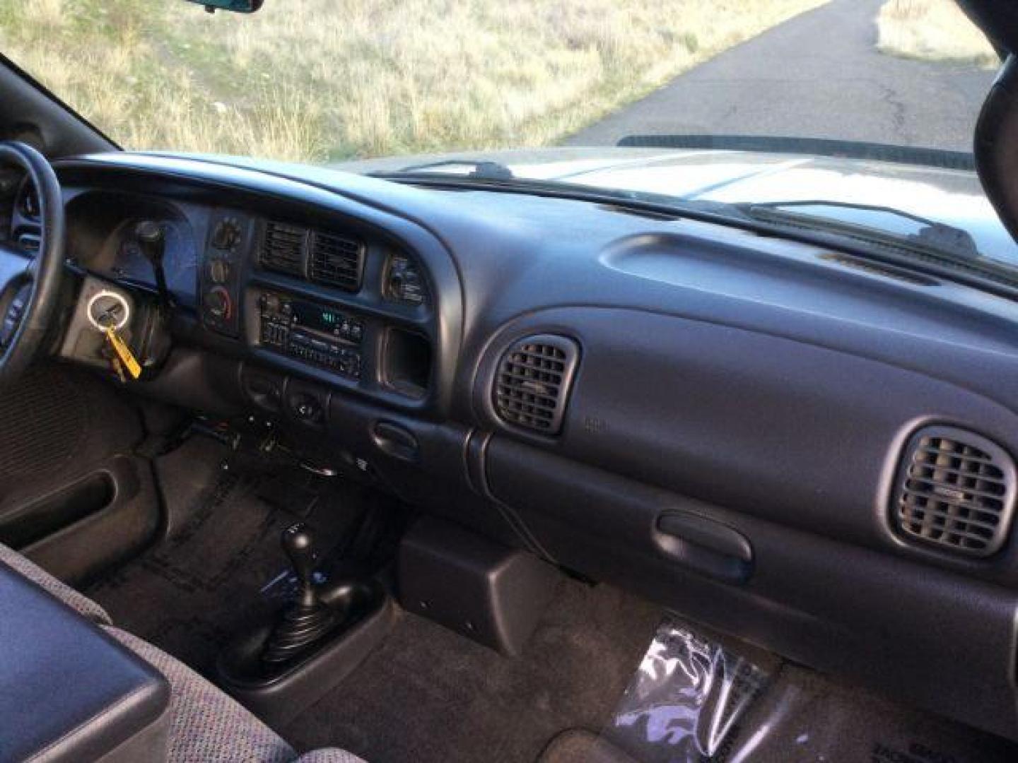 1999 Dodge Ram 2500 Quad Cab Long Bed 4WD (3B7KF23W2XG) with an 8.0L V10 OHV 20V engine, located at 1801 Main Street, Lewiston, 83501, (208) 743-9371, 46.417065, -117.004799 - Photo#24