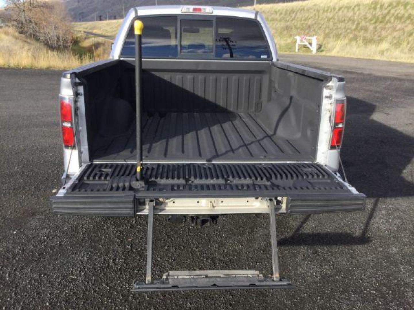 2013 SILVER /BLACK LEATHER Ford F-150 FX4 SuperCrew 5.5-ft. Bed 4WD (1FTFW1ET3DK) with an 3.5L V6 TURBO engine, 6-Speed Automatic transmission, located at 1801 Main Street, Lewiston, 83501, (208) 743-9371, 46.417065, -117.004799 - Photo#21