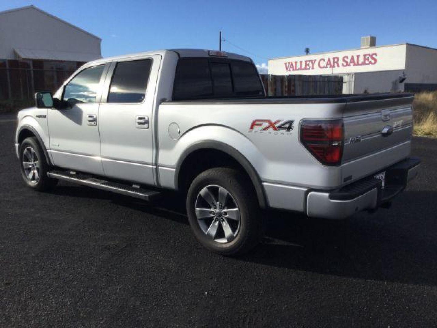 2013 SILVER /BLACK LEATHER Ford F-150 FX4 SuperCrew 5.5-ft. Bed 4WD (1FTFW1ET3DK) with an 3.5L V6 TURBO engine, 6-Speed Automatic transmission, located at 1801 Main Street, Lewiston, 83501, (208) 743-9371, 46.417065, -117.004799 - Photo#2