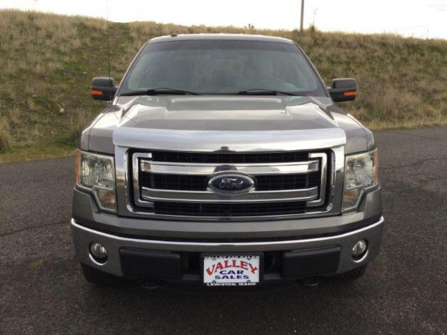 2014 Sterling Gray Metallic /Steel Gray Ford F-150 XLT SuperCrew 5.5-ft. Bed 4WD (1FTFW1EF7EF) with an 5.0L V8 engine, 6-Speed Automatic transmission, located at 1801 Main Street, Lewiston, 83501, (208) 743-9371, 46.417065, -117.004799 - Photo#9