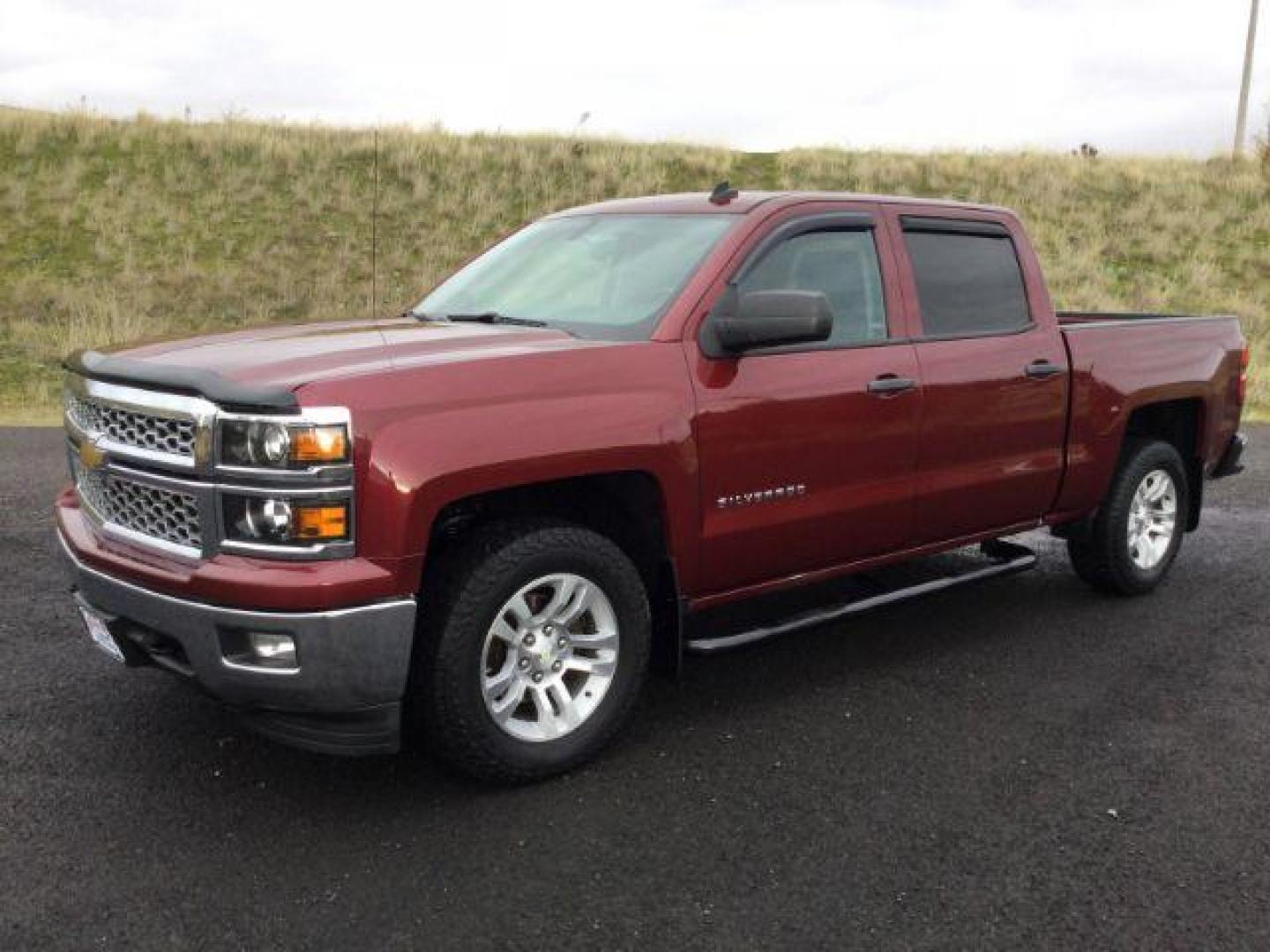 2014 Deep Ruby Metallic /Jet Black/Dark Ash Chevrolet Silverado 1500 2LT Crew Cab 4WD (3GCUKREC0EG) with an 5.3L V8 OHV 16V engine, 6-Speed Automatic transmission, located at 1801 Main Street, Lewiston, 83501, (208) 743-9371, 46.417065, -117.004799 - Photo#0