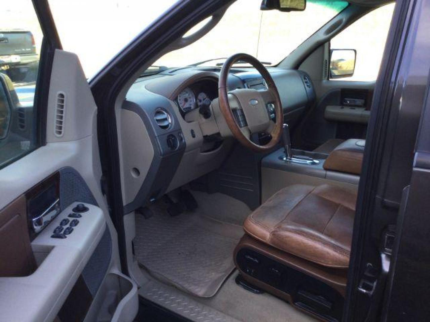 2007 Dark Stone Metallic/Pueblo Gold Metallic /Tan/Castano Brown Leather Interior Ford F-150 Lariat SuperCrew 4WD (1FTPW14V57K) with an 5.4L V8 SOHC 24V FFV engine, 4-Speed Automatic transmission, located at 1801 Main Street, Lewiston, 83501, (208) 743-9371, 46.417065, -117.004799 - Photo#3