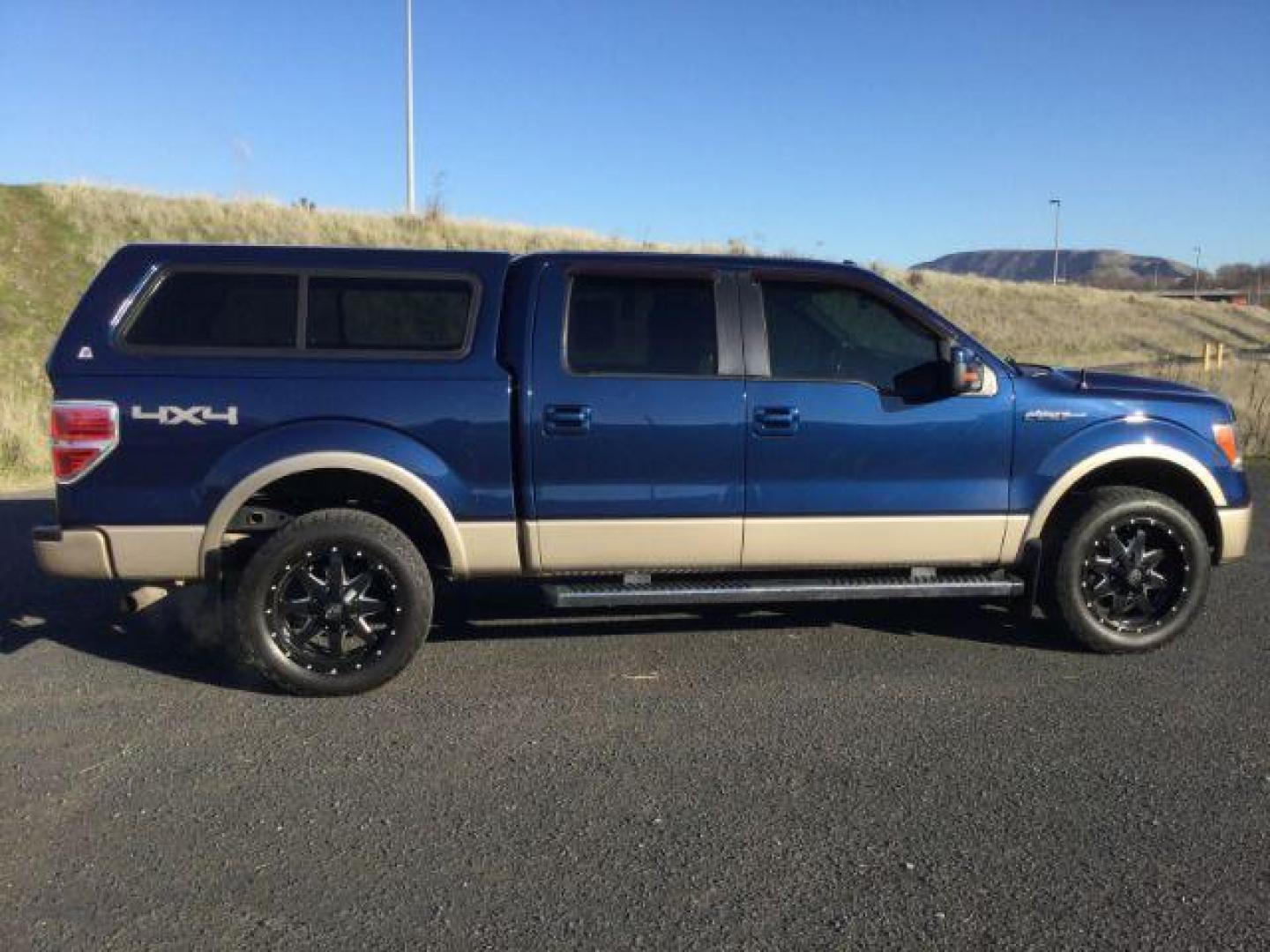 2011 Blue/Gold /Black Leather Interior Ford F-150 Lariat SuperCrew 5.5-ft. Bed 4WD (1FTFW1EF3BF) with an 5.0L V8 engine, 6-SPEED AUTOMATIC transmission, located at 1801 Main Street, Lewiston, 83501, (208) 743-9371, 46.417065, -117.004799 - Photo#10