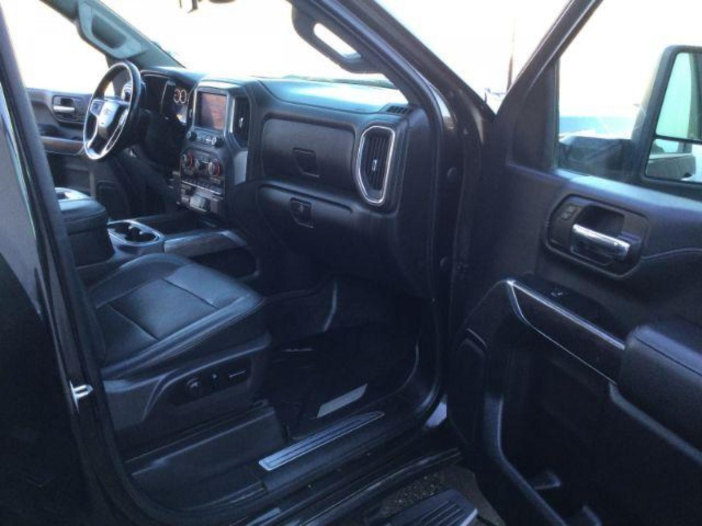 2021 Oxford Brown Metallic /Jet Black Chevrolet Silverado 3500HD 4WD Crew Cab Standard Bed LTZ | (1GC4YUEY9MF) with an 6.6L V8 OHV 32V TURBO DIESEL engine, 10-speed automatic transmission, located at 1801 Main Street, Lewiston, 83501, (208) 743-9371, 46.417065, -117.004799 - Photo#8