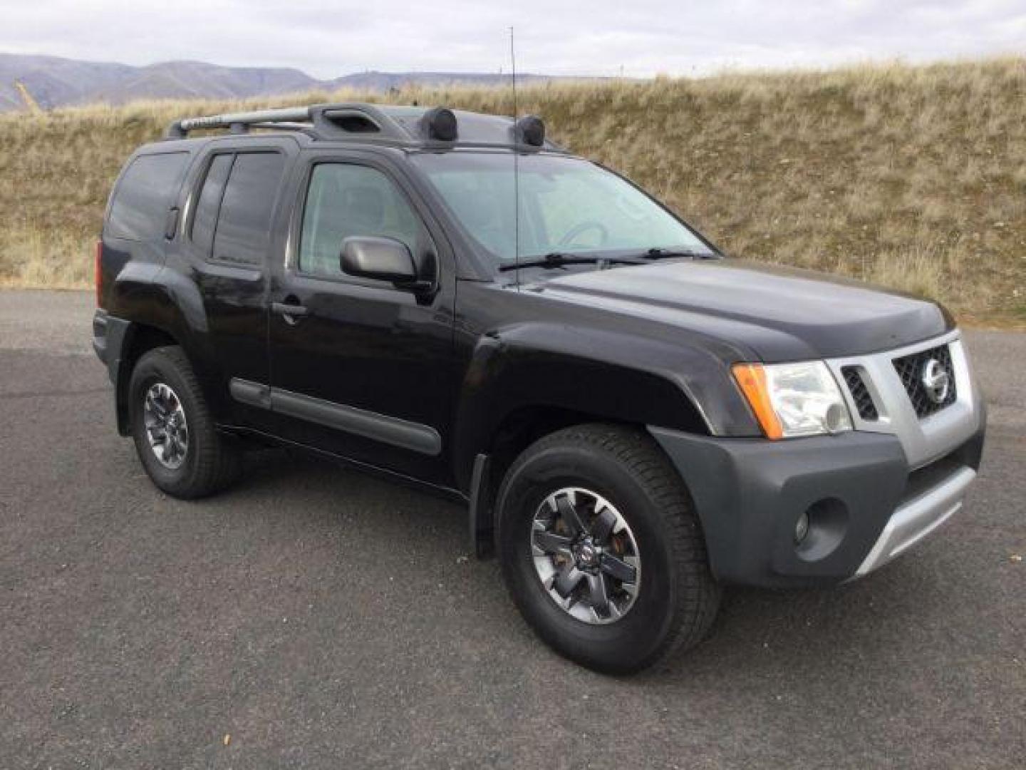 2015 Black /Black Leather Nissan Xterra PRO-4X (5N1AN0NWXFN) with an 4.0 V6 engine, 5-Speed Automatic transmission, located at 1801 Main Street, Lewiston, 83501, (208) 743-9371, 46.417065, -117.004799 - Photo#14