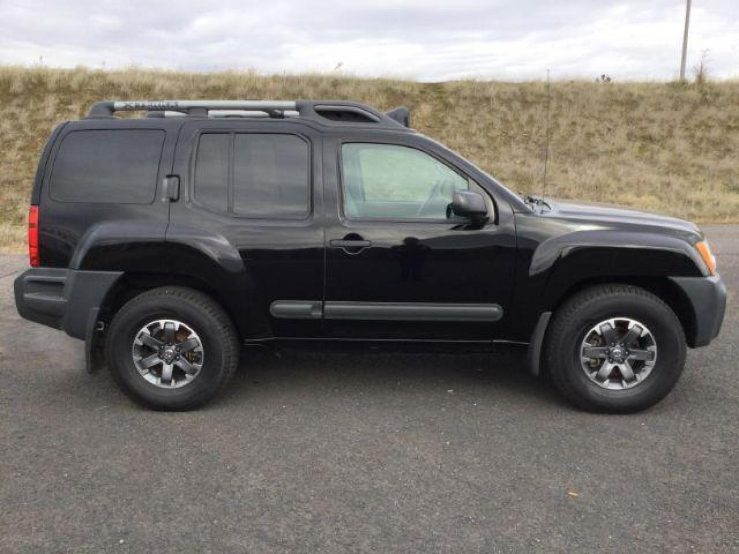 2015 Black /Black Leather Nissan Xterra PRO-4X (5N1AN0NWXFN) with an 4.0 V6 engine, 5-Speed Automatic transmission, located at 1801 Main Street, Lewiston, 83501, (208) 743-9371, 46.417065, -117.004799 - Photo#15