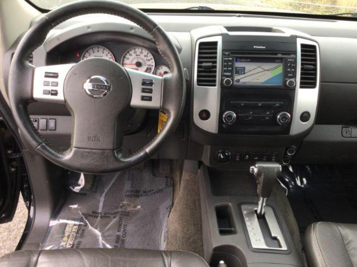 2015 Black /Black Leather Nissan Xterra PRO-4X (5N1AN0NWXFN) with an 4.0 V6 engine, 5-Speed Automatic transmission, located at 1801 Main Street, Lewiston, 83501, (208) 743-9371, 46.417065, -117.004799 - Photo#6