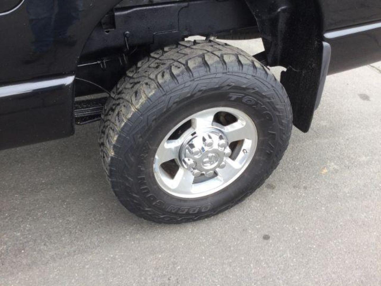 2008 BLACK /GRAY CLOTH DODGE 2500 QUAD CAB Quad Cab SLT (3D7KS28A28G) with an 6.7L I6 T-Diesel engine, 6-Speed Manual Transmission transmission, located at 1801 Main Street, Lewiston, 83501, (208) 743-9371, 46.417065, -117.004799 - Photo#18