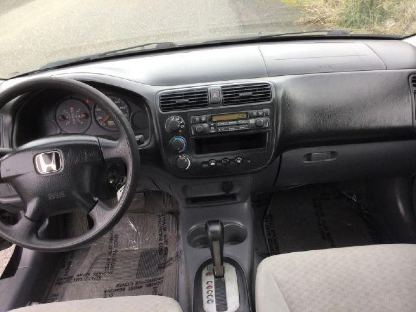 2002 BLACK /GRAY CLOTH HONDA CIVIC DX (2HGES16152H) with an 1.7L 4cyl engine, automatic transmission, located at 1801 Main Street, Lewiston, 83501, (208) 743-9371, 46.417065, -117.004799 - Photo#10